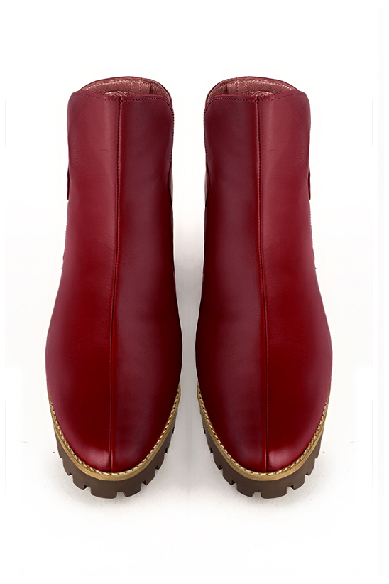 Cardinal red women's ankle boots with buckles at the back. Round toe. Low rubber soles. Top view - Florence KOOIJMAN